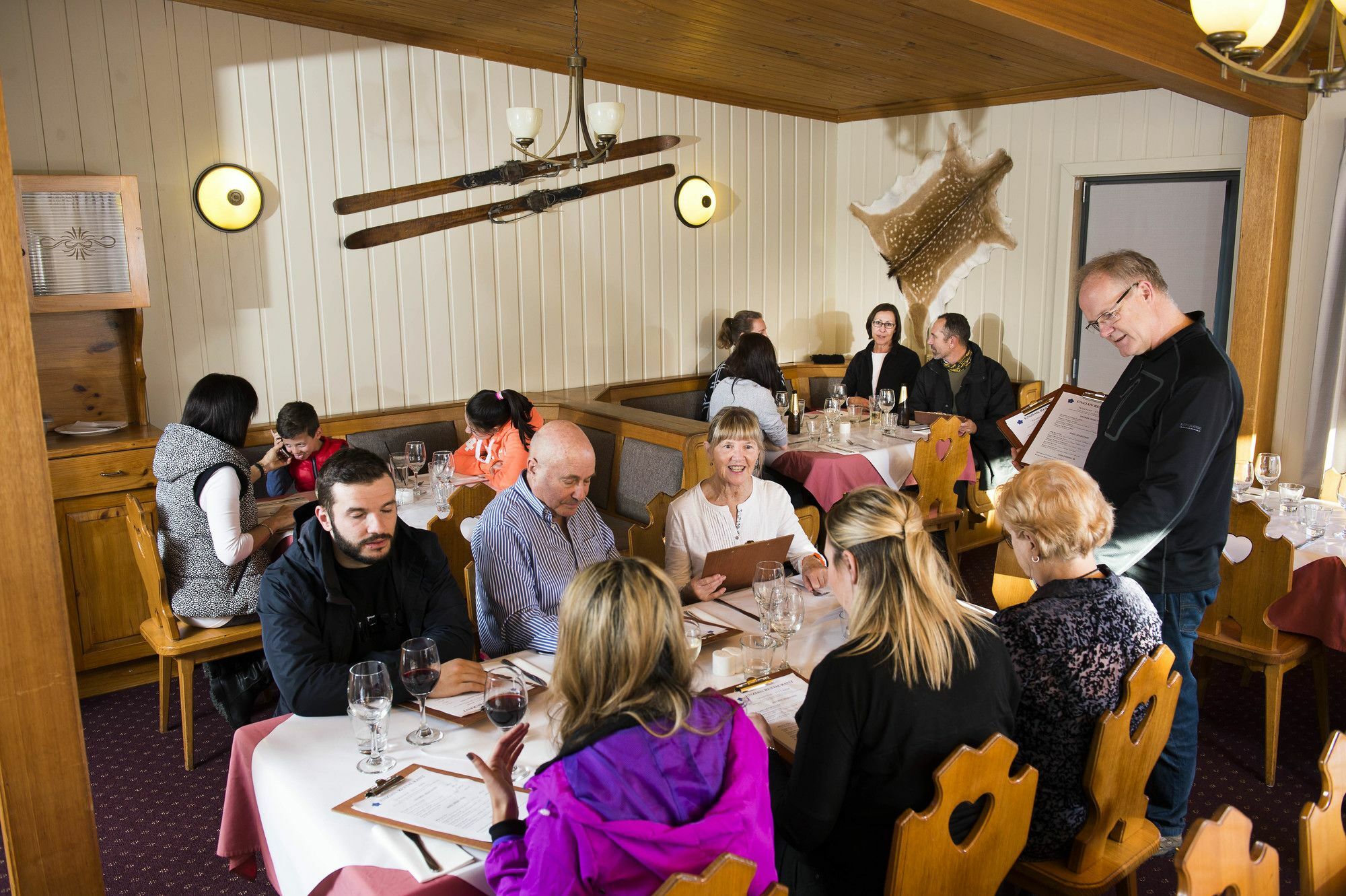 Enzian Hotel Mt Buller Маунт Булер Екстериор снимка